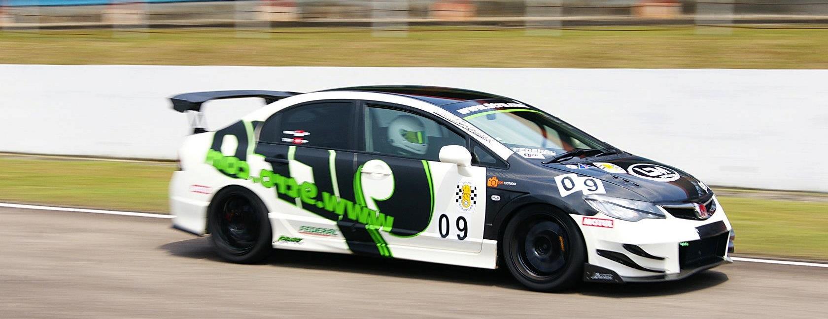 Hong Tsui - 9tro - Racing in the Singapore Touring Car Championship Series