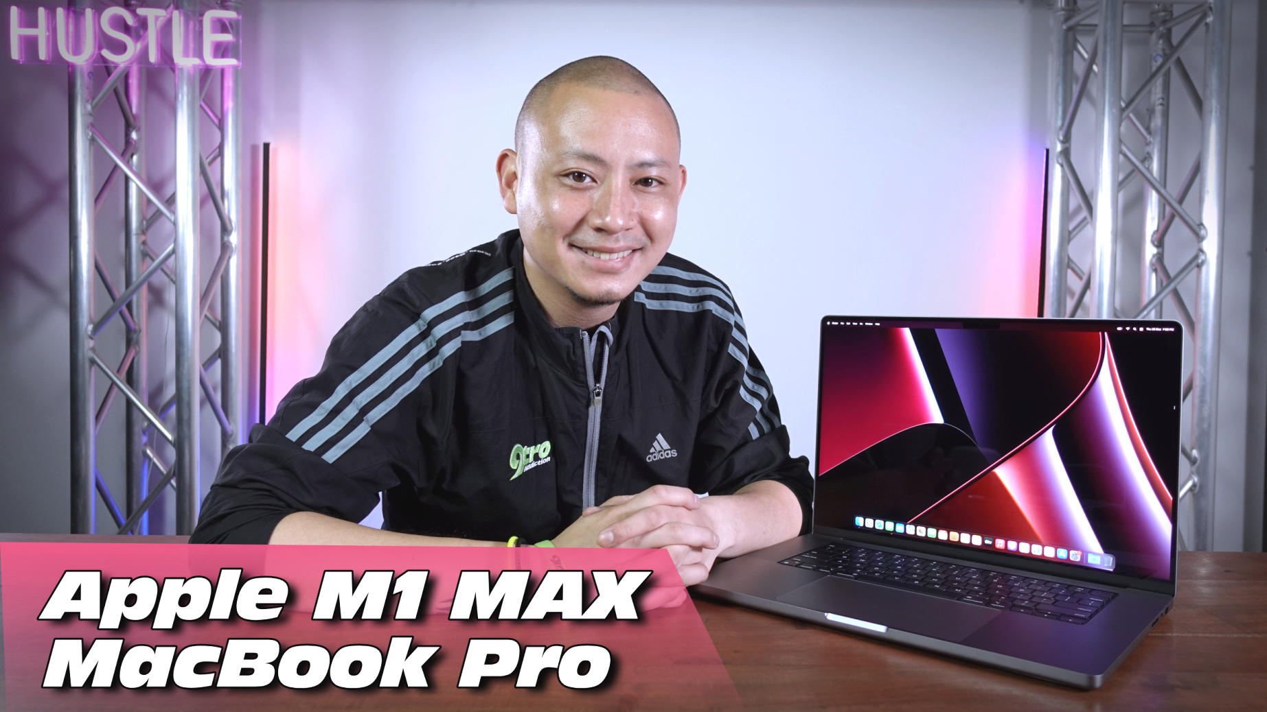 APPLE MACBOOK PRO 16 2021 M1 MAX visual data 2