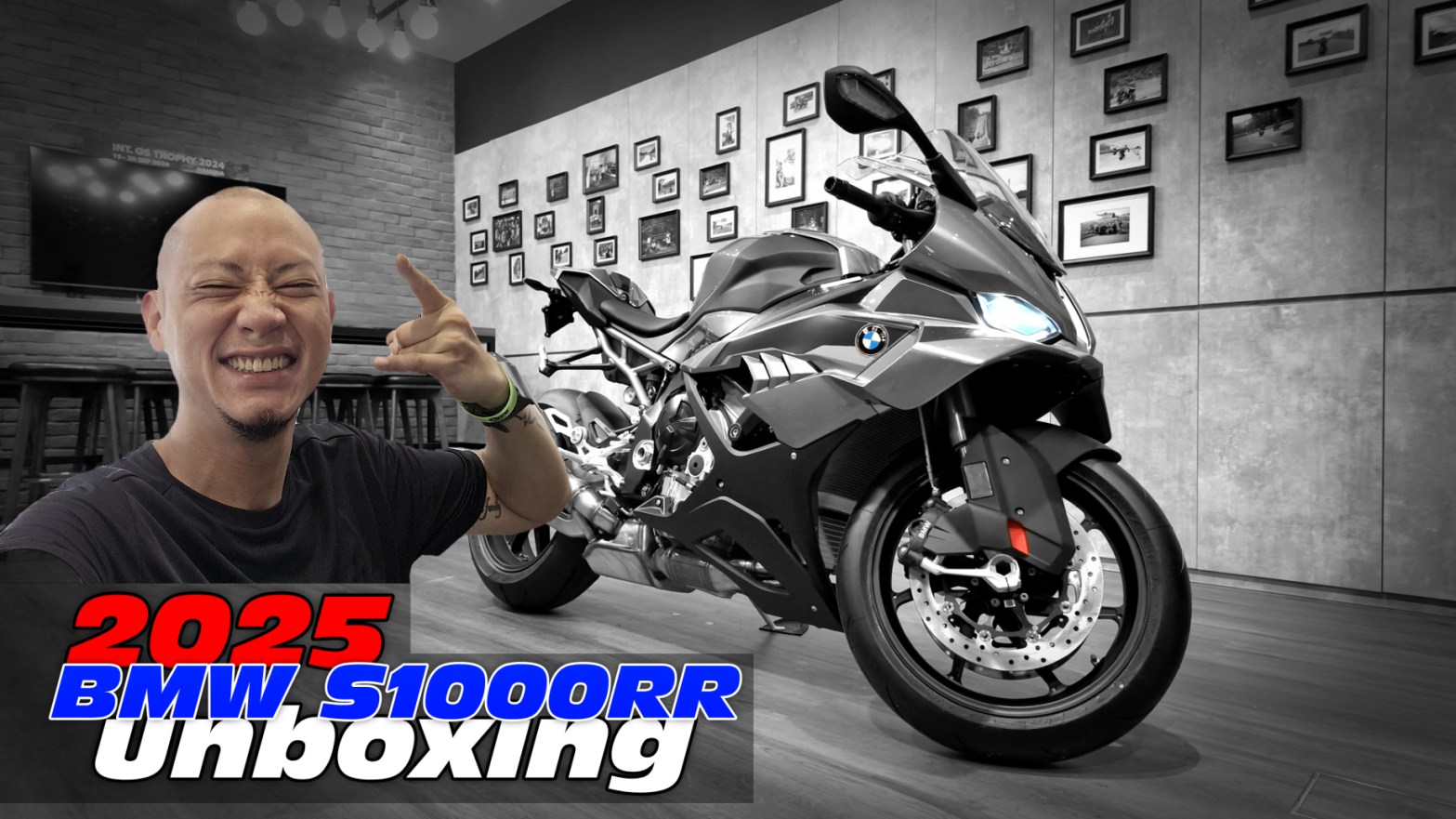 2025 BMW S1000RR Unboxing Vlog
