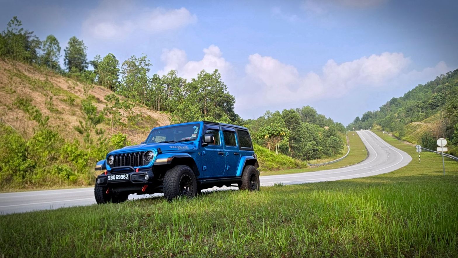 Temiang Pantai / Jeep / DJI